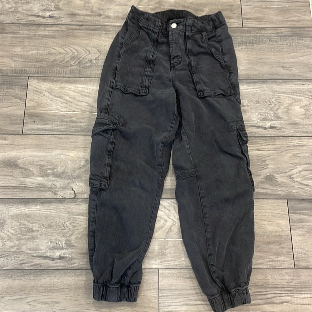 Black dark grey cargo pants for women size 4
All saints
Good condition - Picture 3 of 9